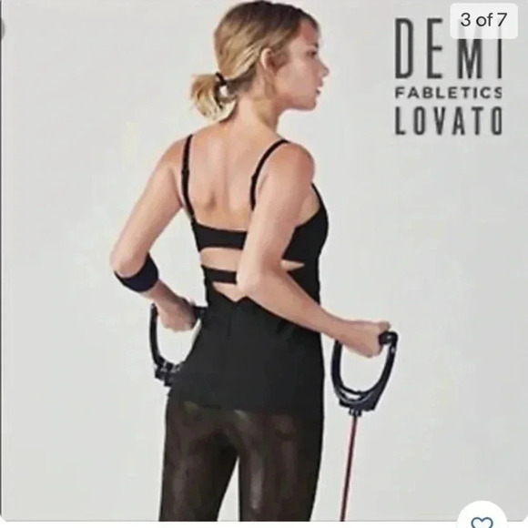 Demi lovato  fabletics tank top - Picture 2 of 9